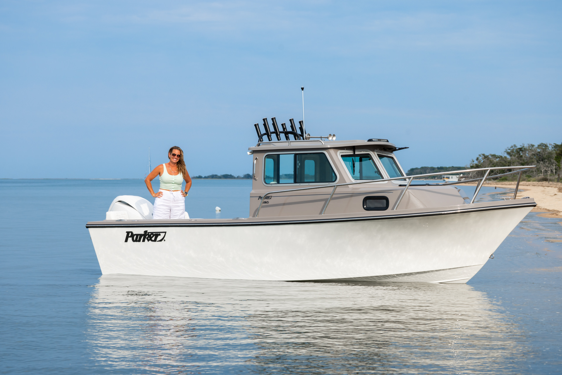Parker Boats 217 Explorer Exterior 07