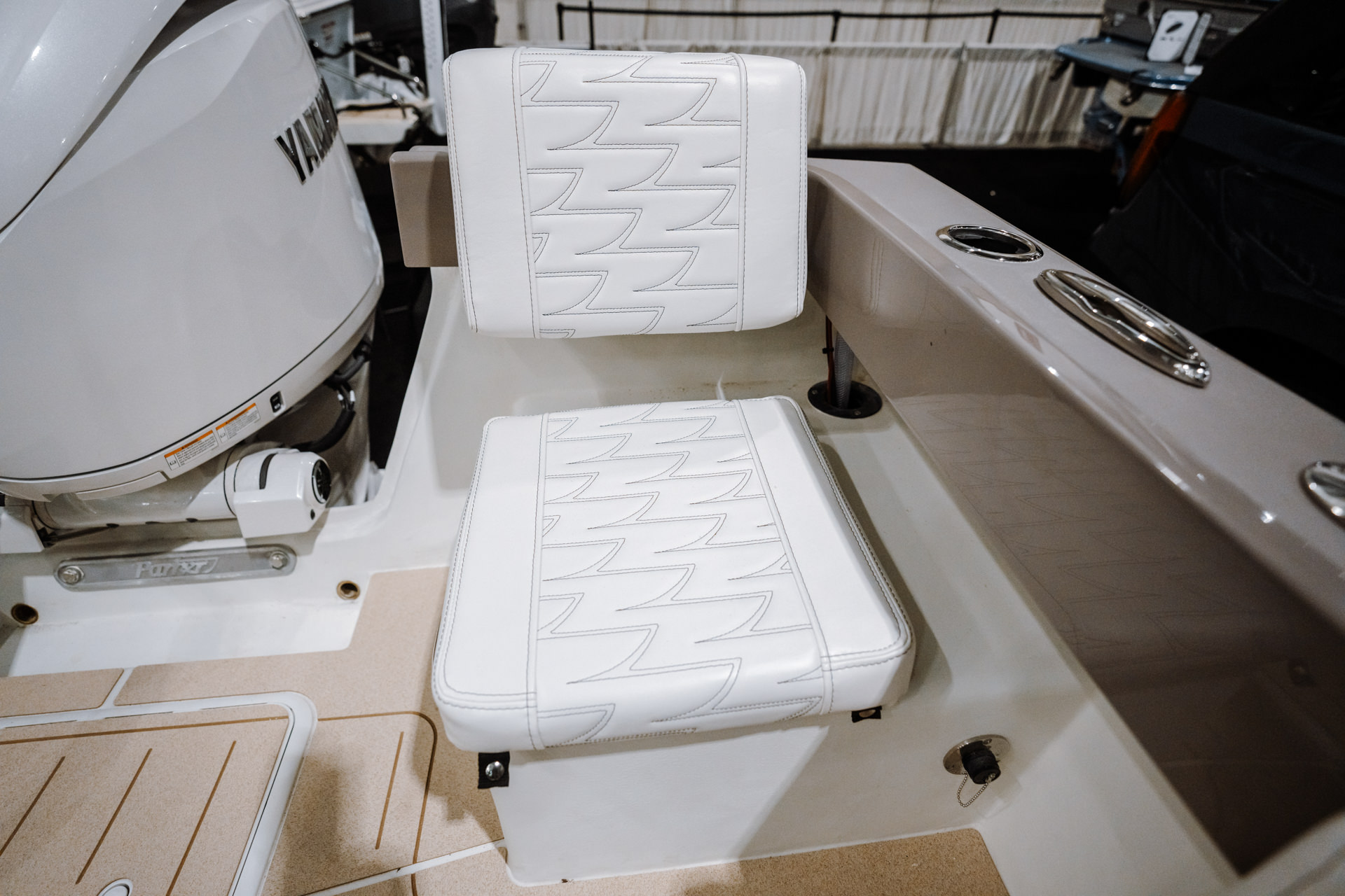 Parker Boats 217 Explorer Interior 02