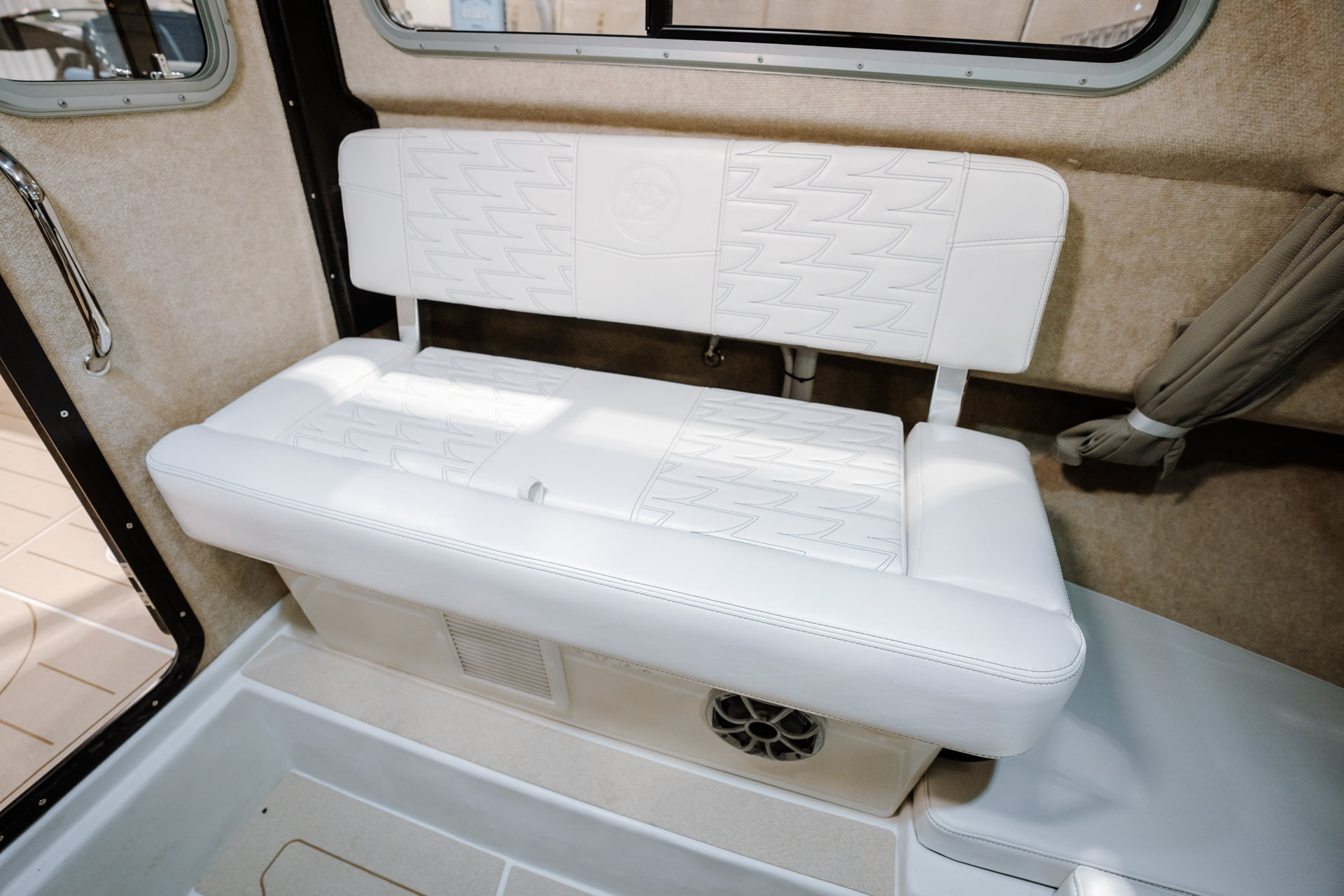Parker Boats 217 Explorer Interior 09