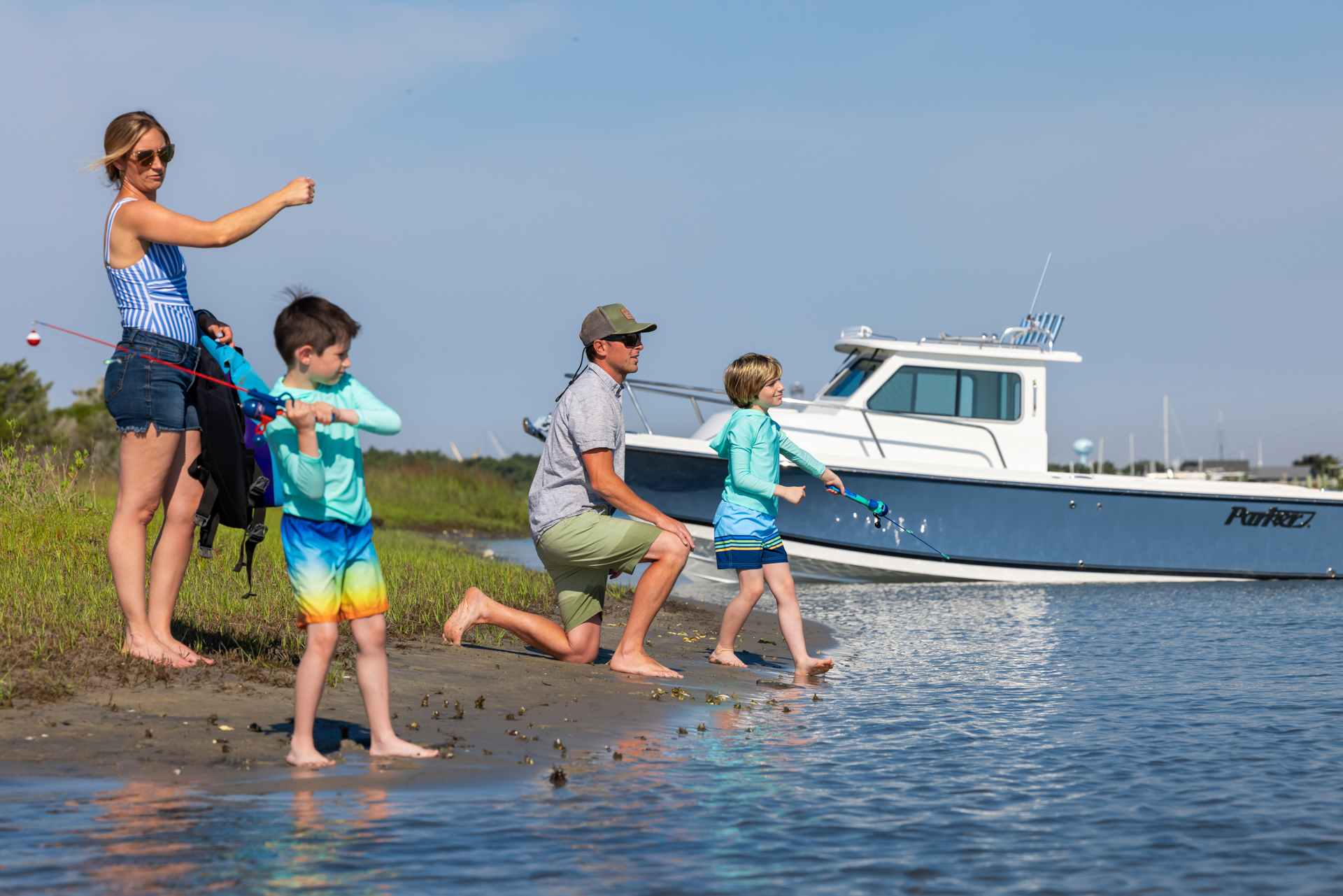 Parker Boats 227 Explorer Exterior 02