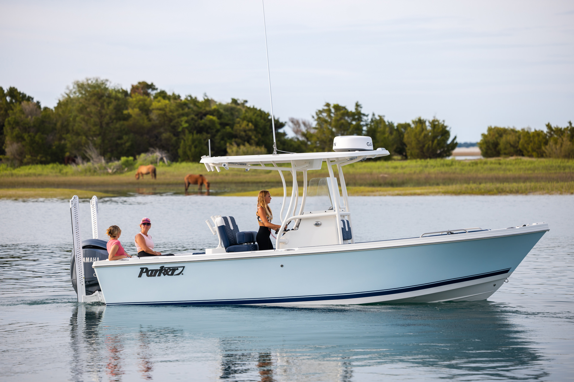 Parker Boats 230 Coastal Elite Exterior 09