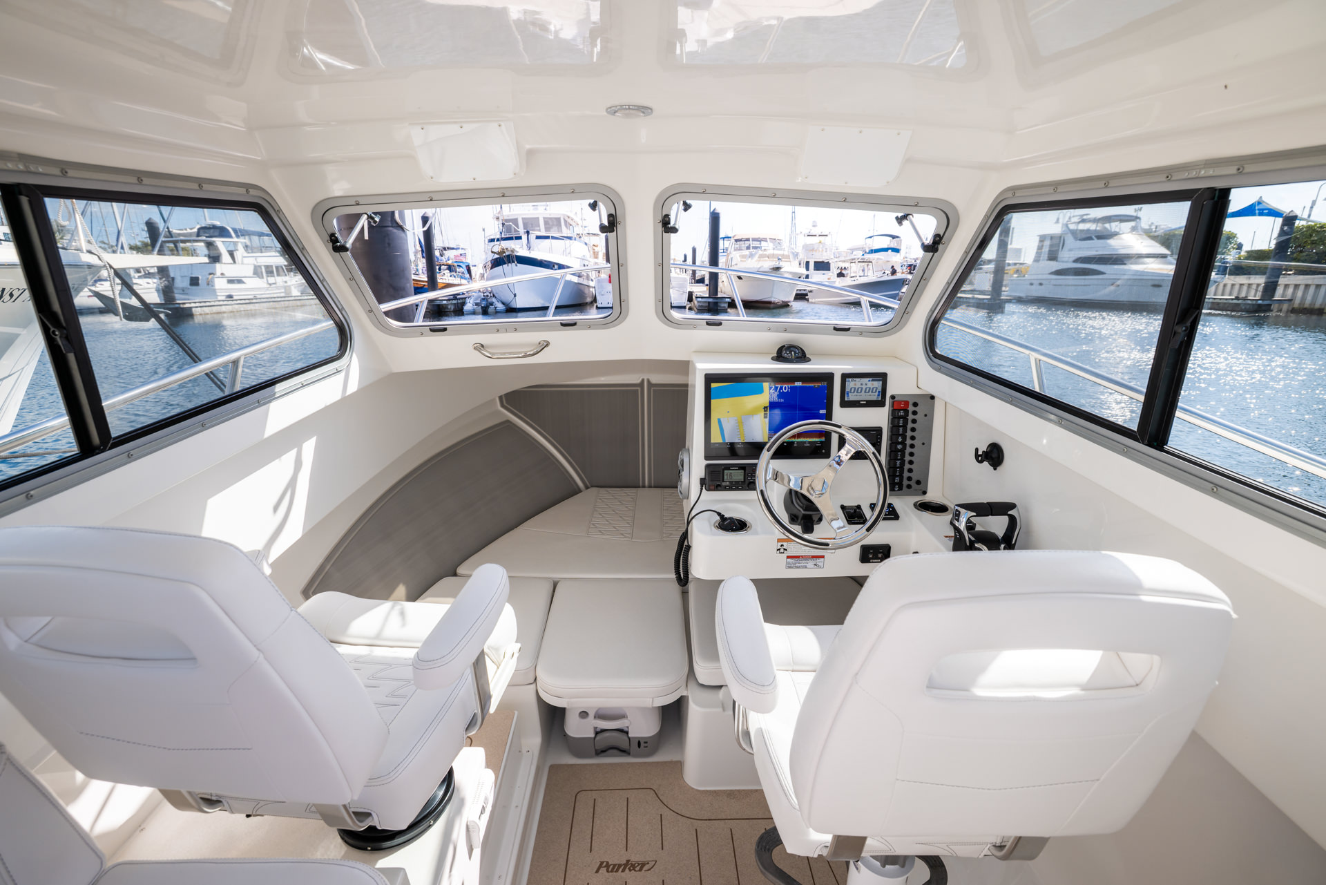 Parker Boats 247 Explorer Interior 04