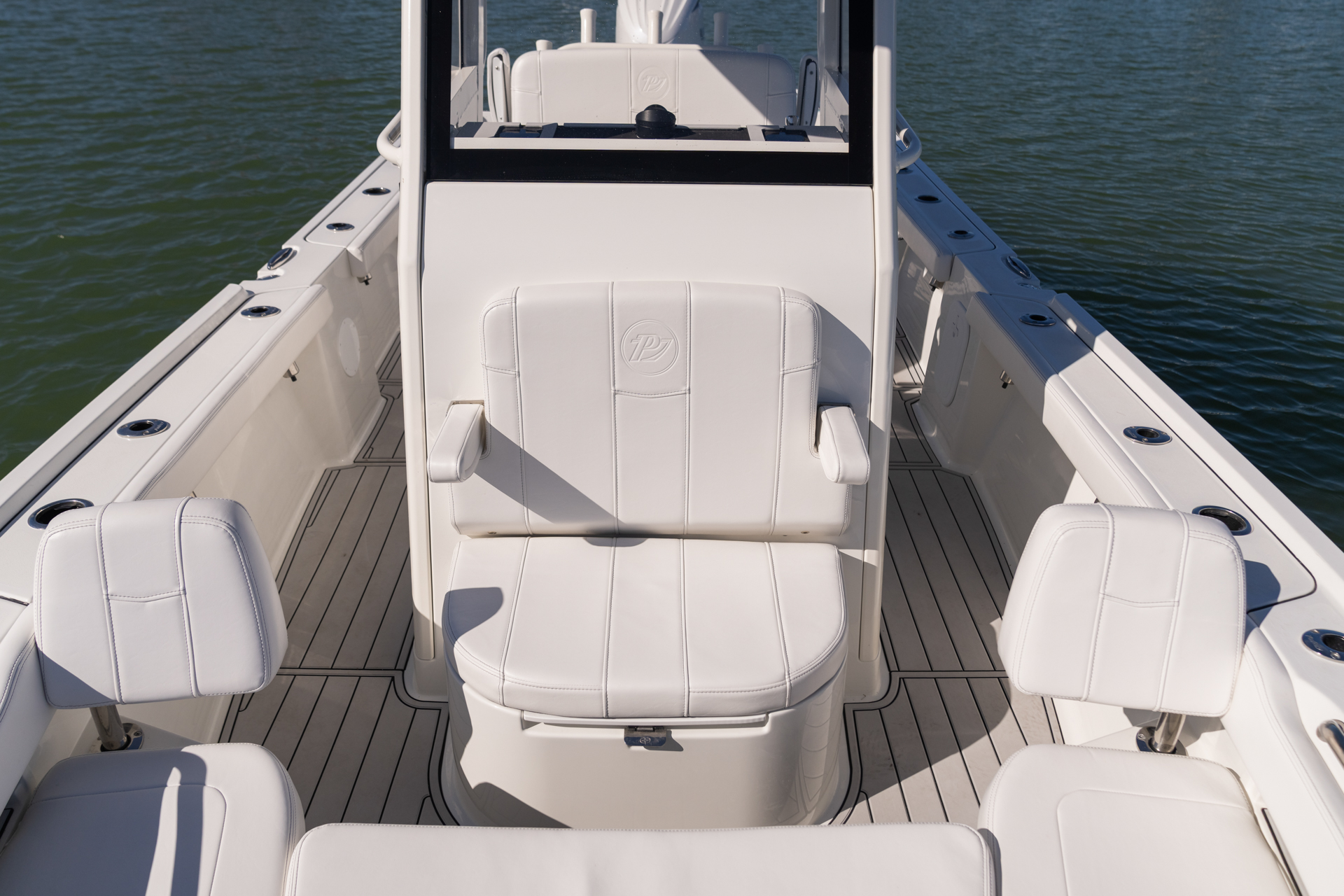 Parker Boats 254 Fathom Interior 18