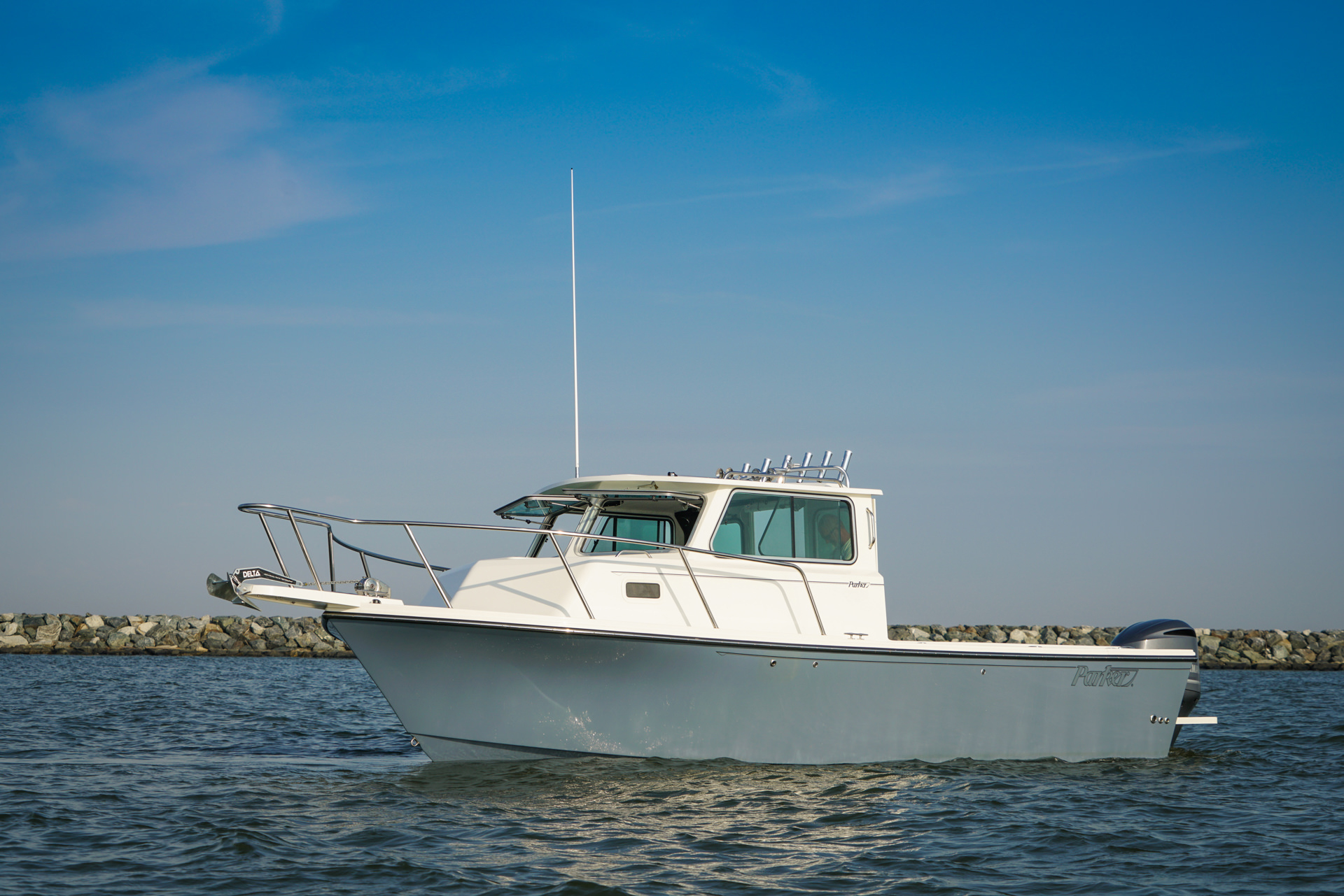 Parker Boats 257 Explorer Exterior 01