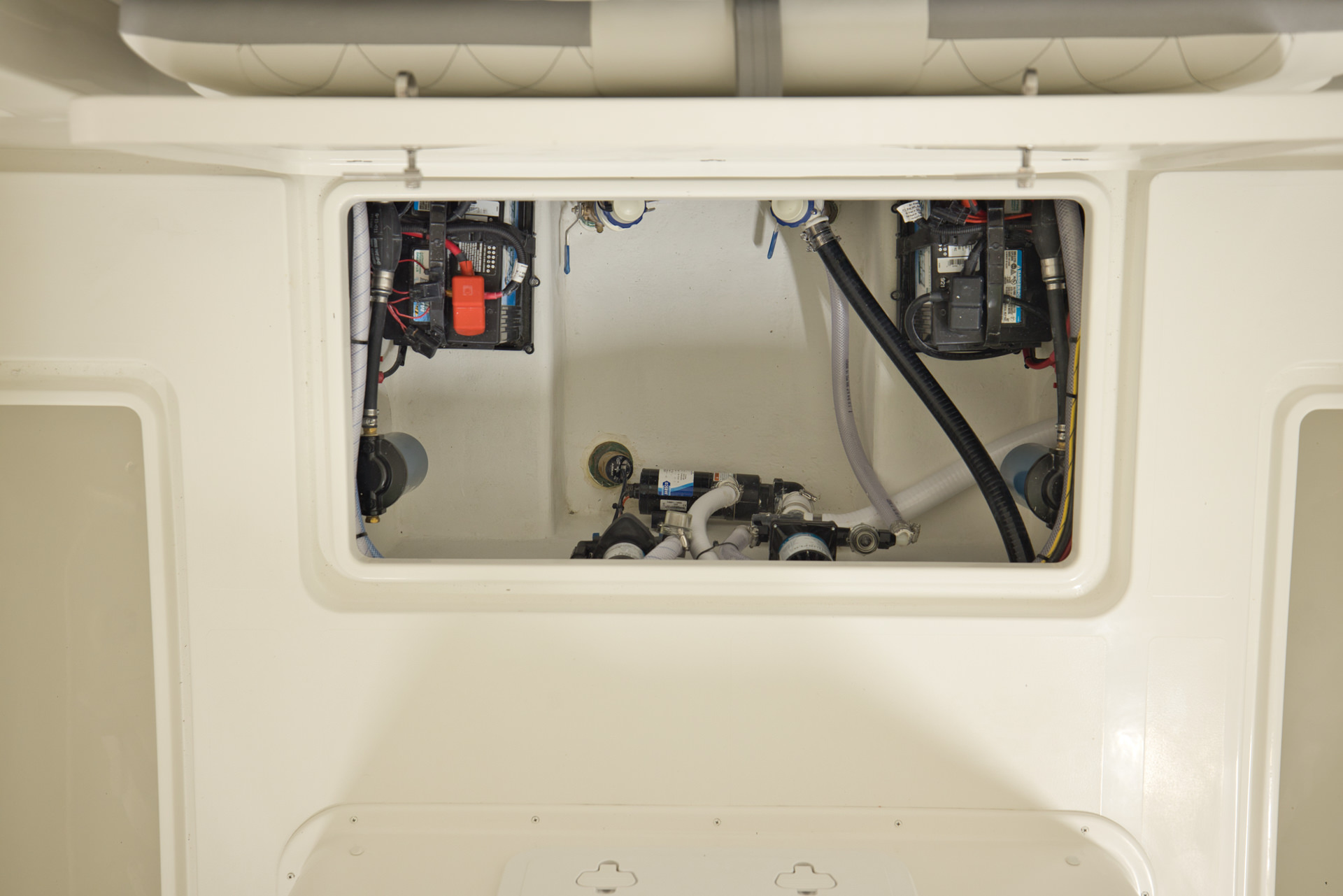 Parker Boats 274 Fathom Interior 01