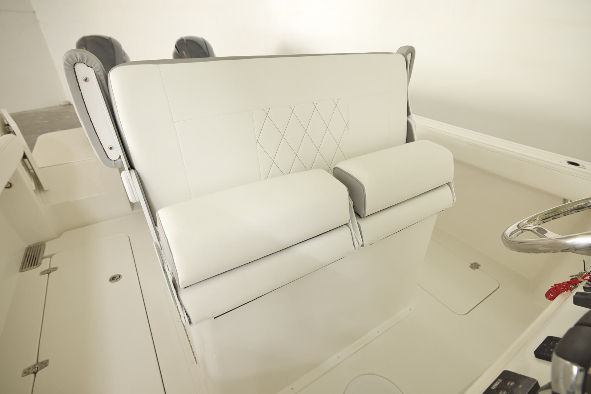 Parker Boats 274 Fathom Interior 09