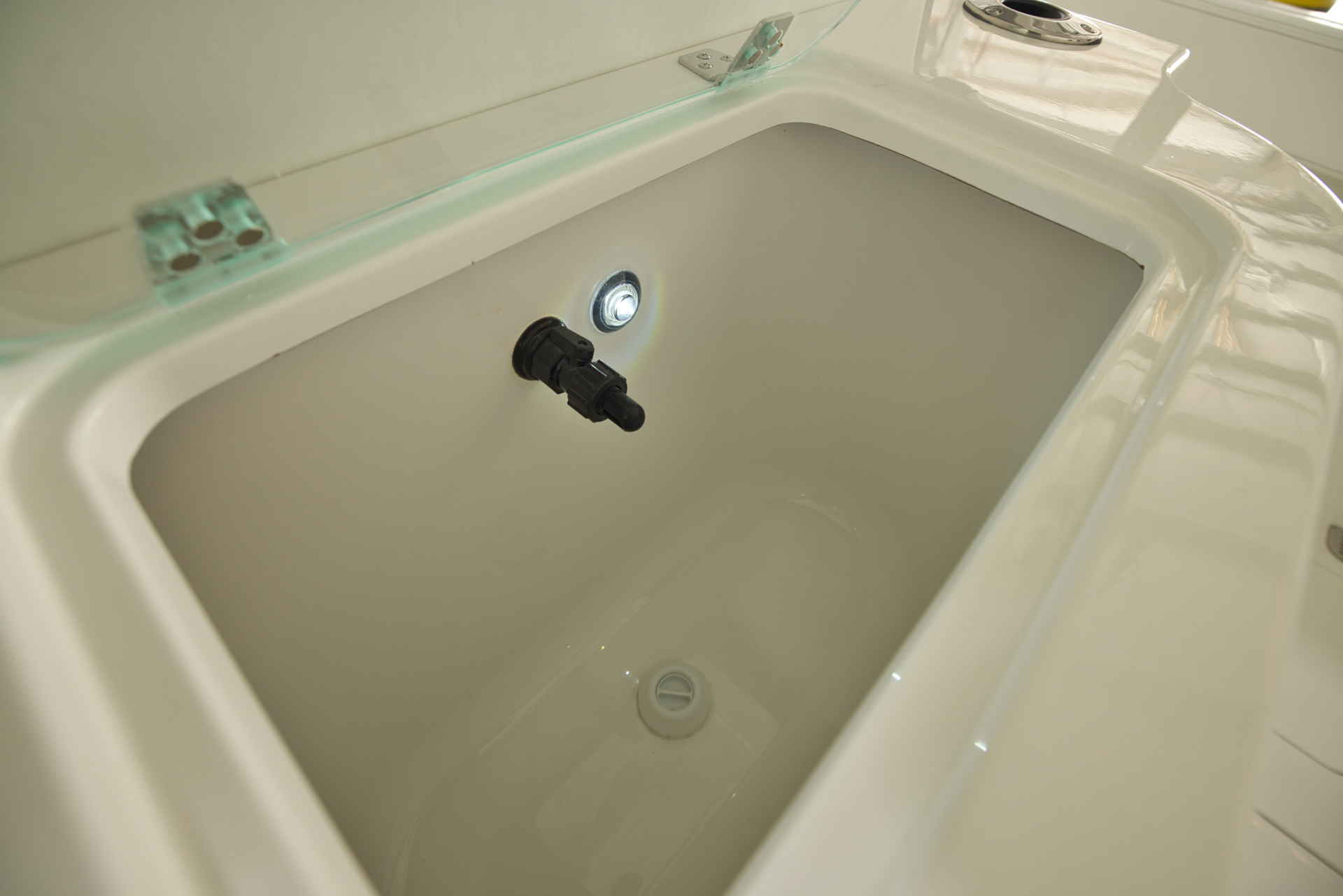 Parker Boats 274 Fathom Interior 23