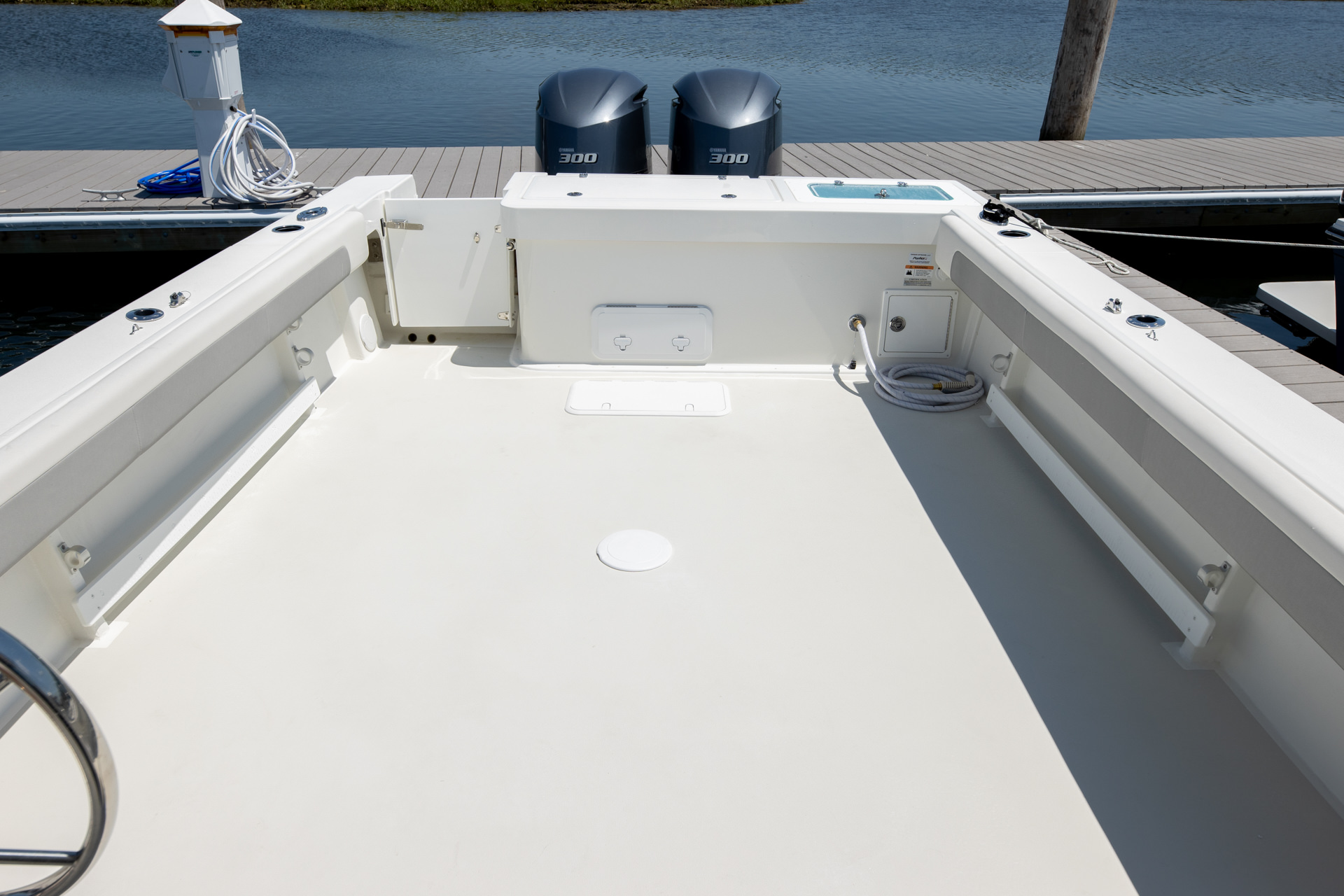 Parker Boats 287 Explorer Interior 09