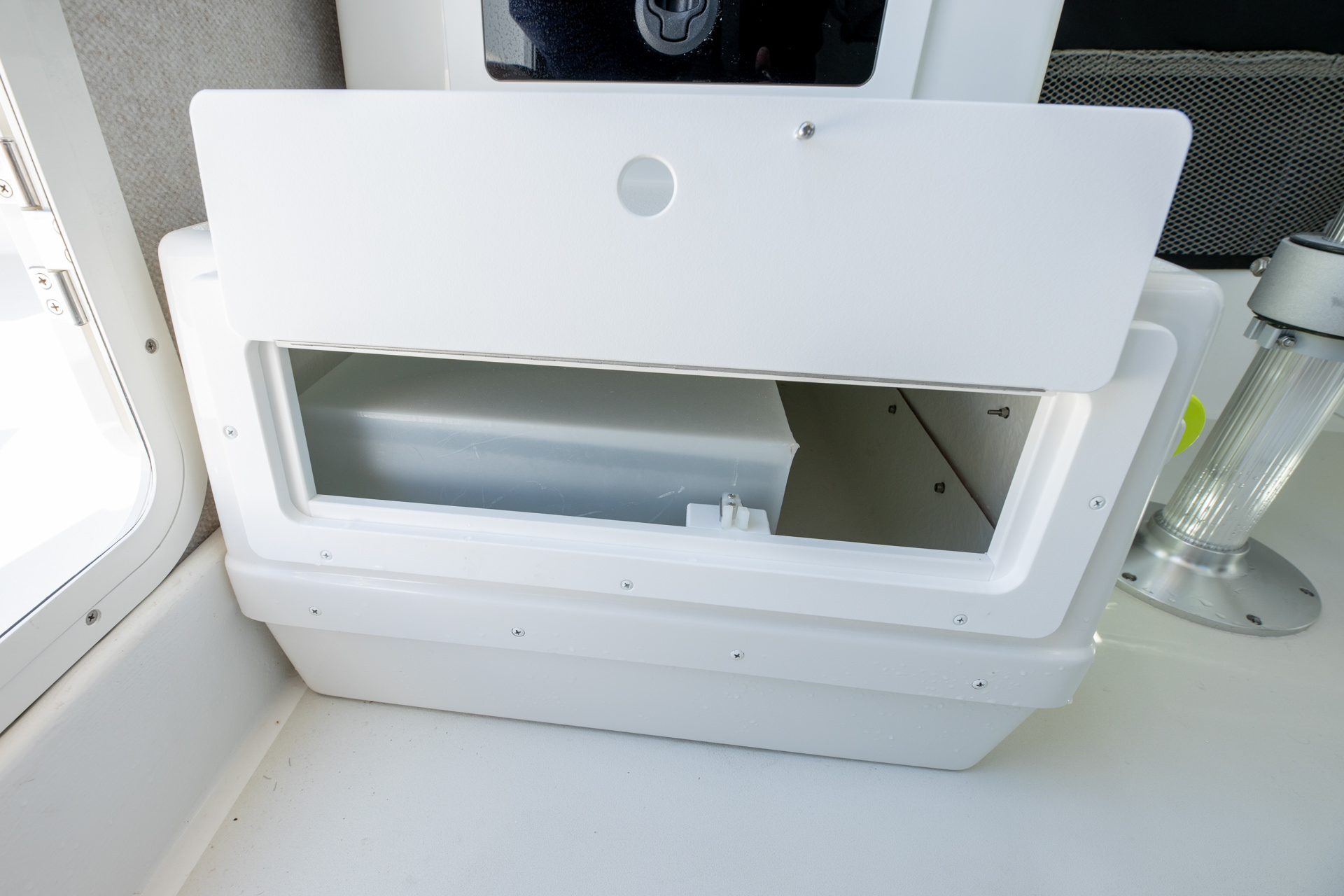 Parker Boats 287 Explorer Interior 13