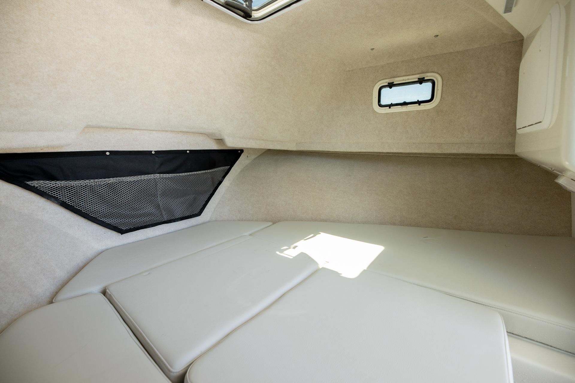 Parker Boats 287 Explorer Interior 25