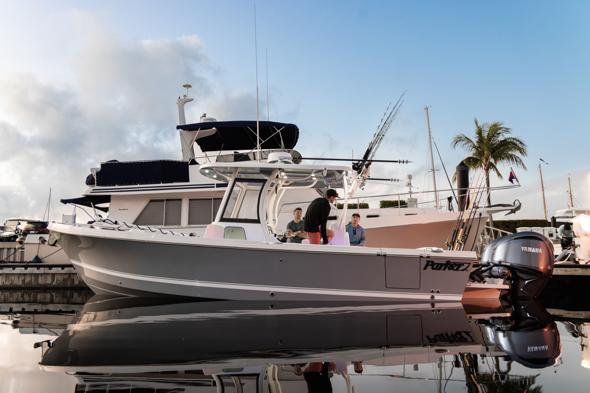 Parker Boats 294 Fathom Exterior 02