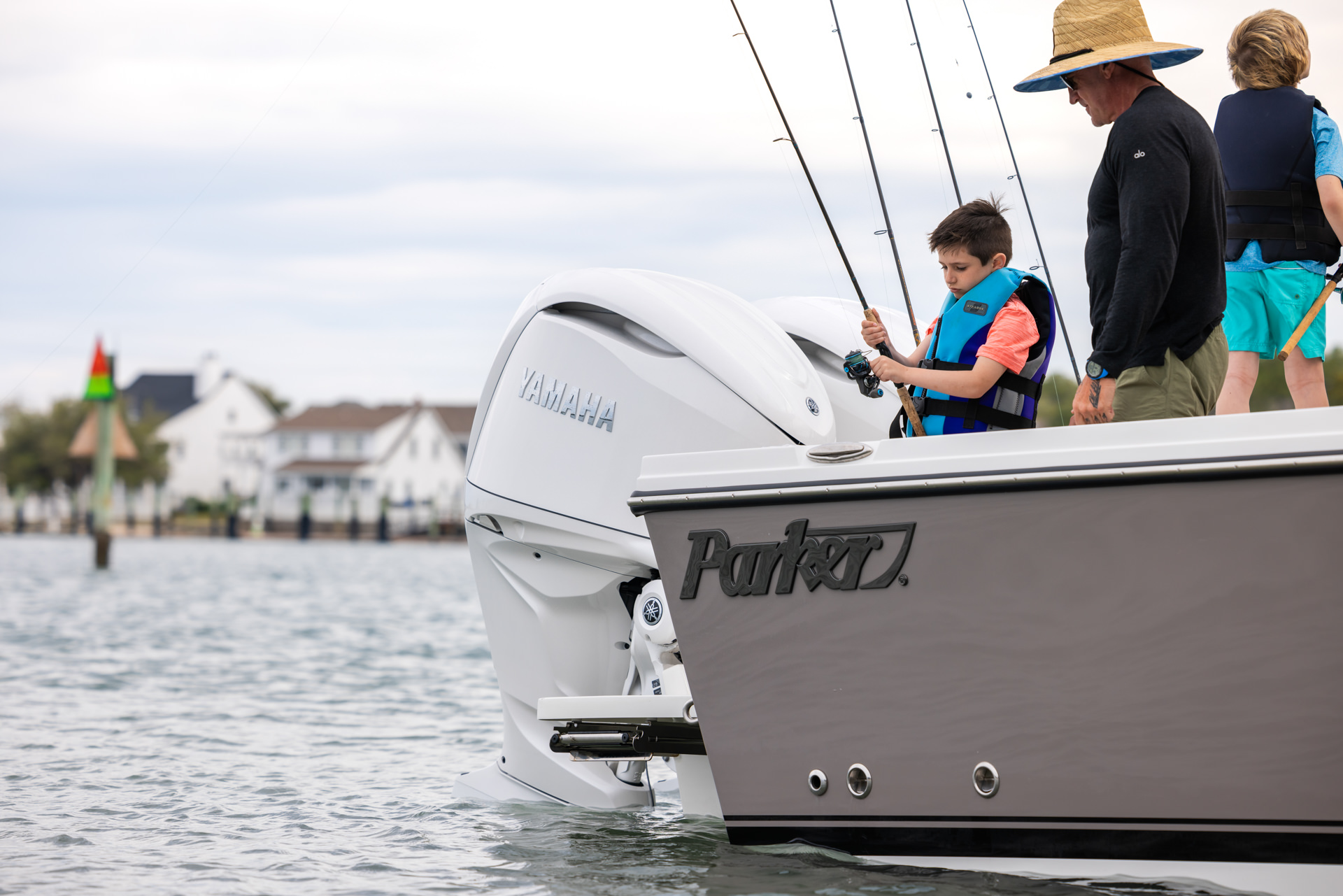 Parker Boats 294 Fathom Exterior 04