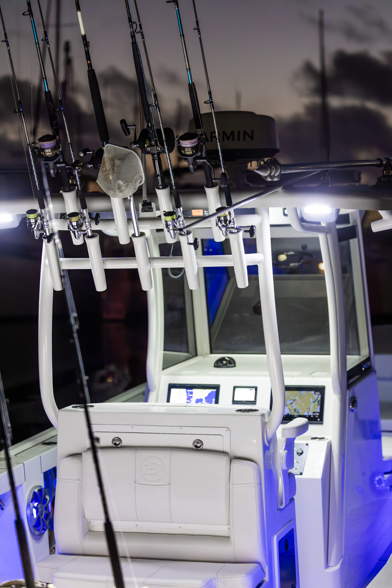 Parker Boats 294 Fathom Interior 01