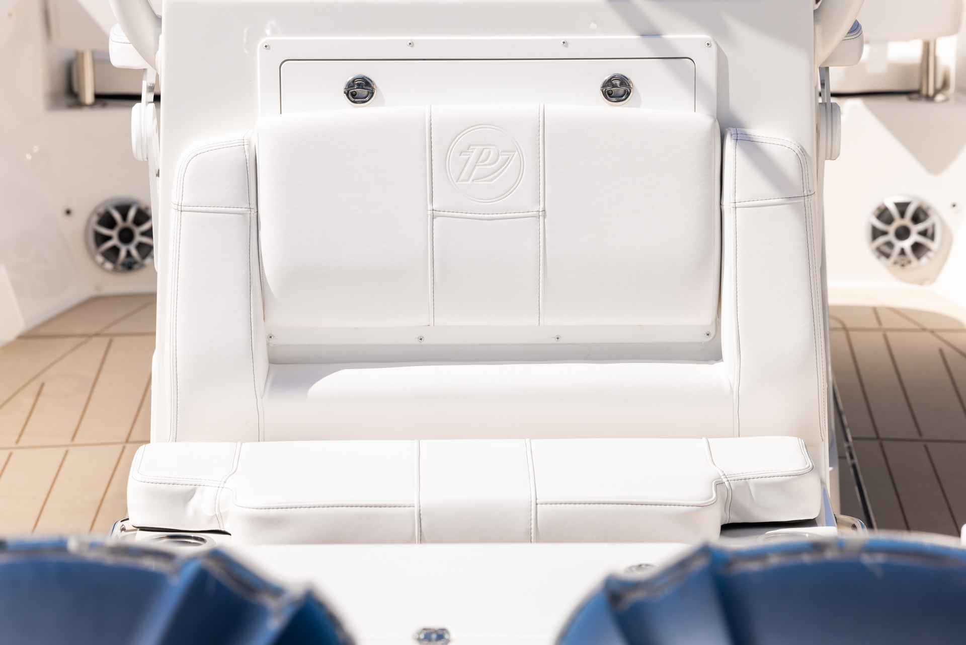 Parker Boats 294 Fathom Interior 07