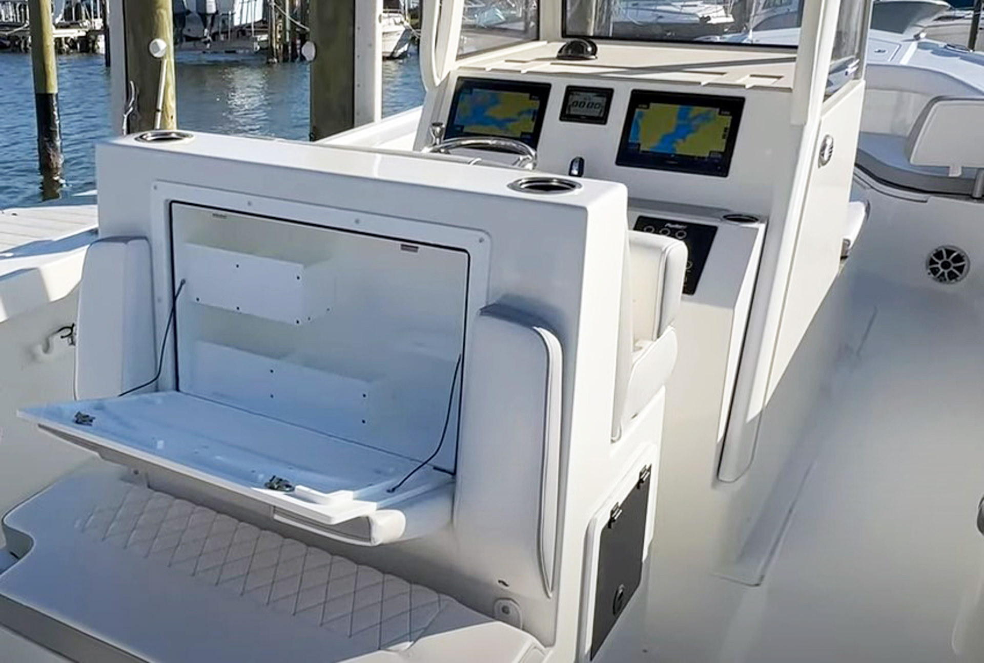 Parker Boats 294 Fathom Interior 23
