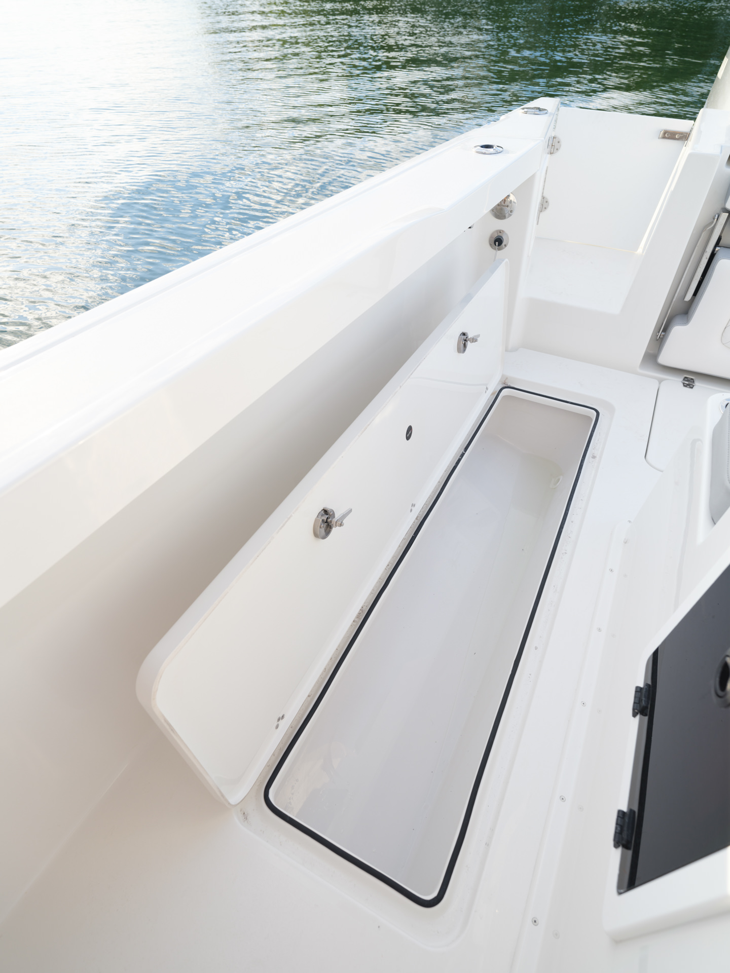 Parker Boats 294 Fathom Interior 25