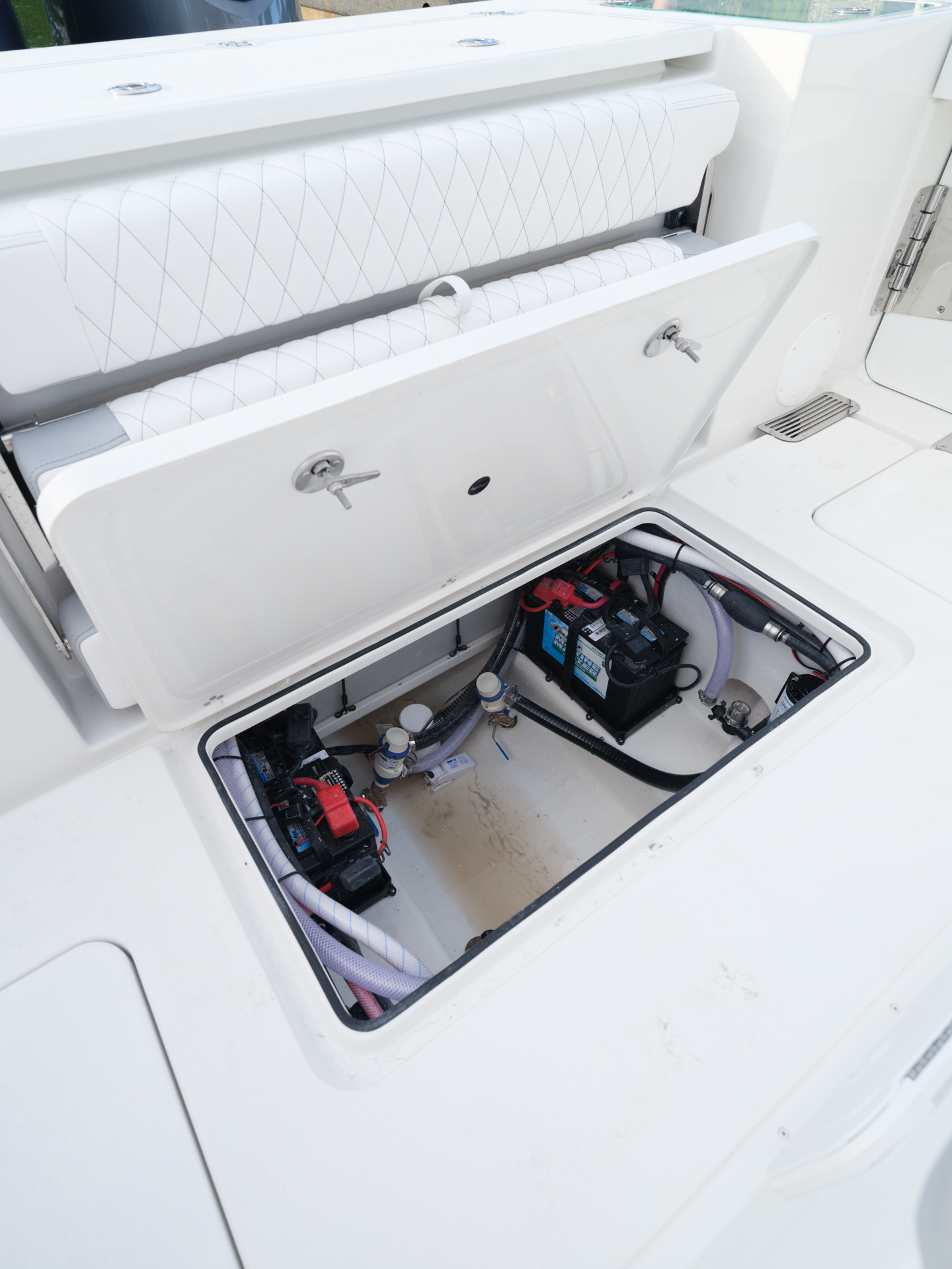 Parker Boats 294 Fathom Interior 26